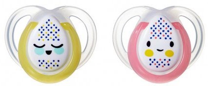 Suzeta ortodontica din silicon Tommee Tippee de noapte (0-6 luni), 2 buc.