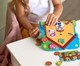 Joc de dezvoltare Vladi Toys cu siret si lipici, Casuta Prietenilor