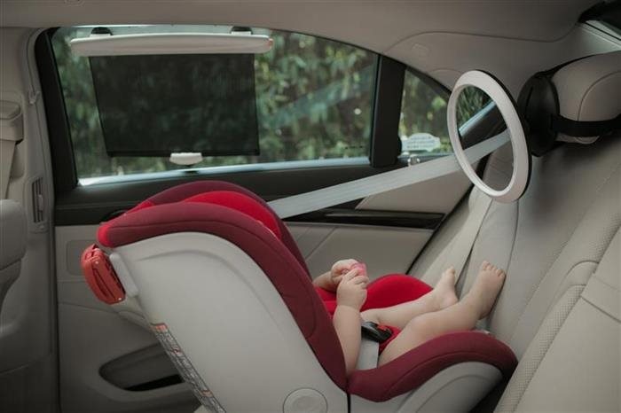Oglinda auto Apramo Iris Baby Mirror Deluxe cu lumini